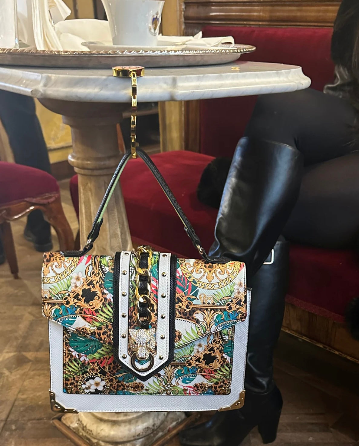 Grip Purse